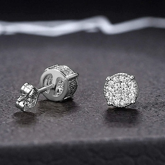 Sterling Silver Round Cut Moissanite Circle Shaped Diamond Zircon Stud Earrings - Picture 6 of 6